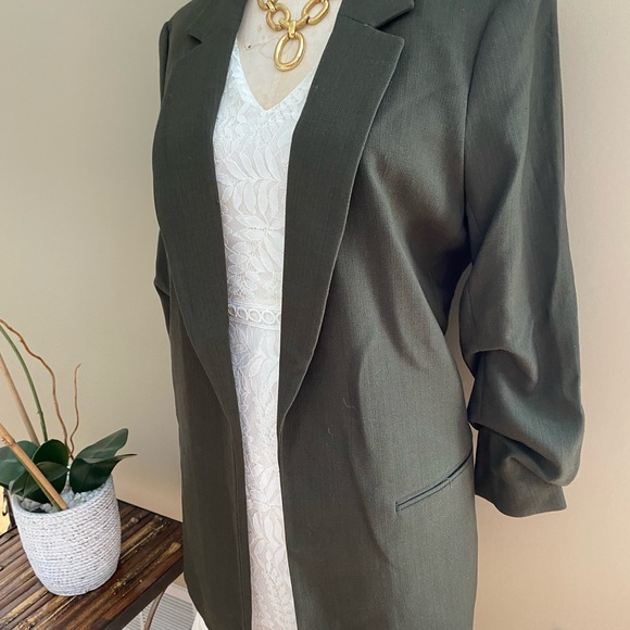 Preloved H&M blazer medium size - Picture 4 of 16